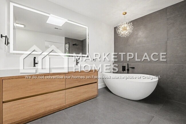 Building Photo - 207 Waterview Dr