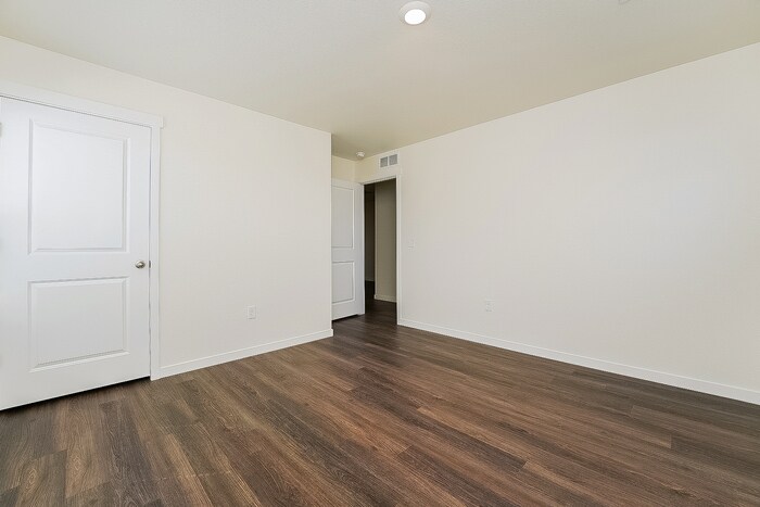 Building Photo - 13541 Oneida Ln