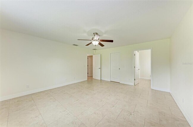Building Photo - 3560 Eldron Ave
