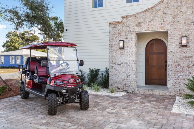 Building Photo - 226 George C Wallace Blvd