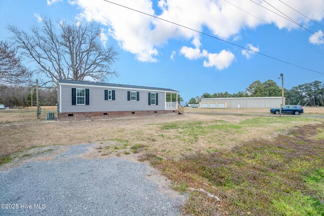 Building Photo - 2446 Peartree Rd