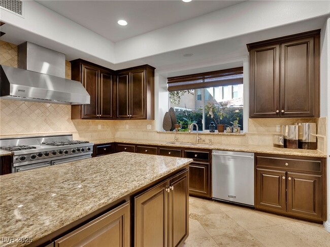 Building Photo - 12056 Royal Dolnoch Ct