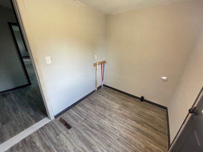 Building Photo - 15510 College Ave