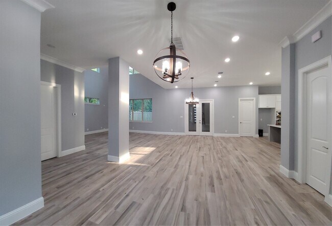 Building Photo - 9729 Neuens Rd