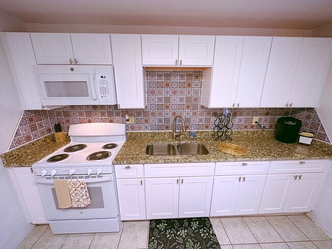 New Kitchen - 536 Olive St