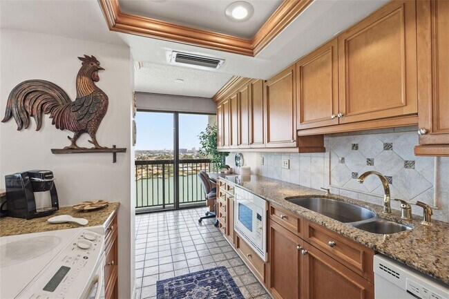 Building Photo - 9495 Blind Pass Rd