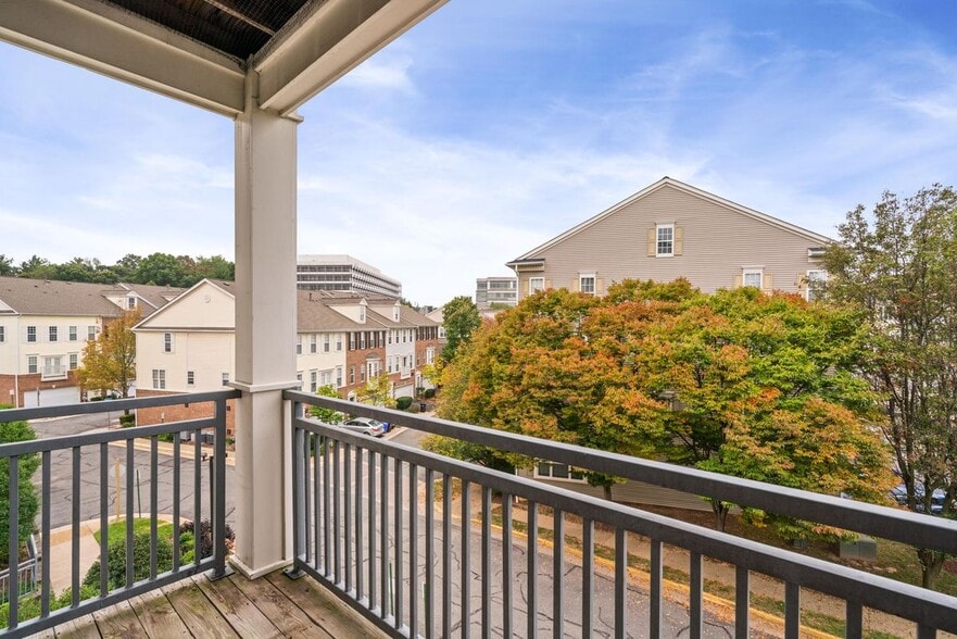 Building Photo - 3021 Nicosh Cir