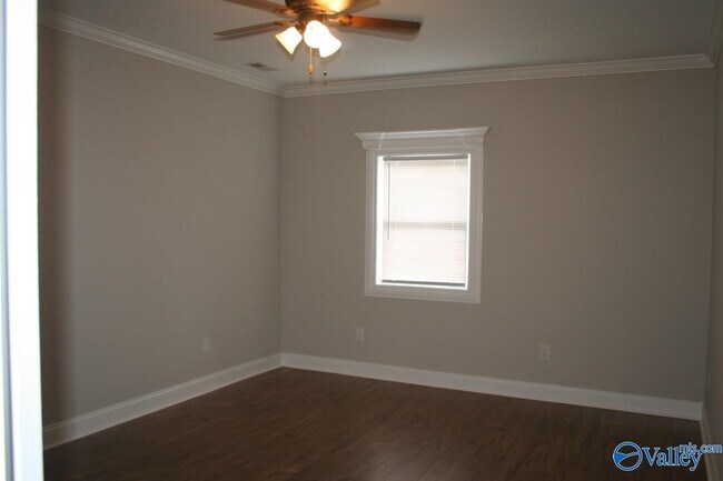 Building Photo - 5361 Bay Village Dr