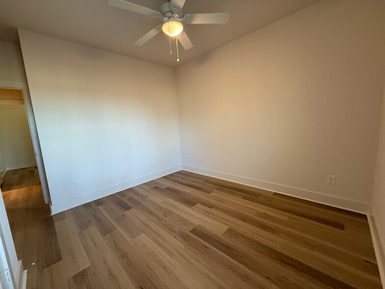 Building Photo - 207 Railroad Ave