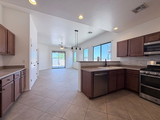 Building Photo - 1024 Horner Dr