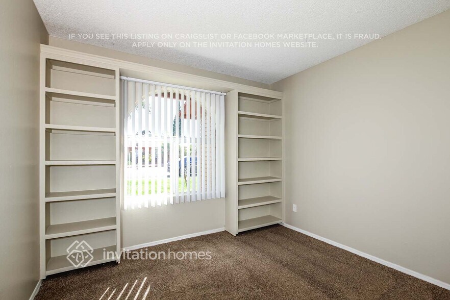 Building Photo - 5416 W Diana Ave