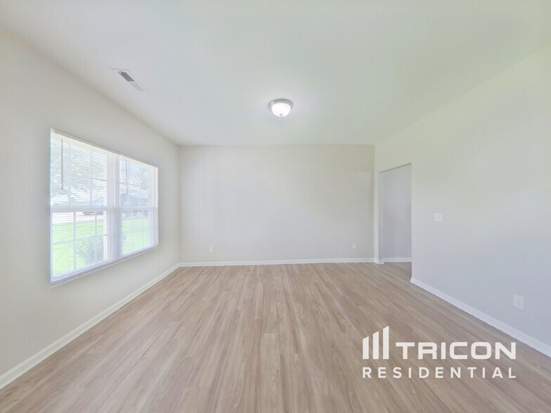 Building Photo - 1112 Ametrine Ln