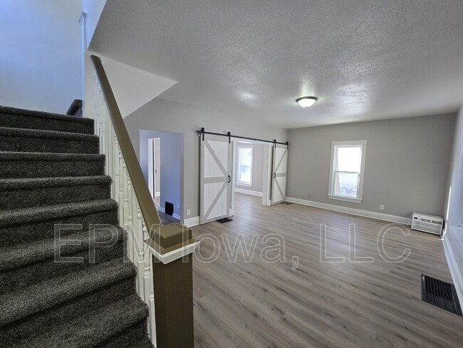 Building Photo - 827 Dawson St