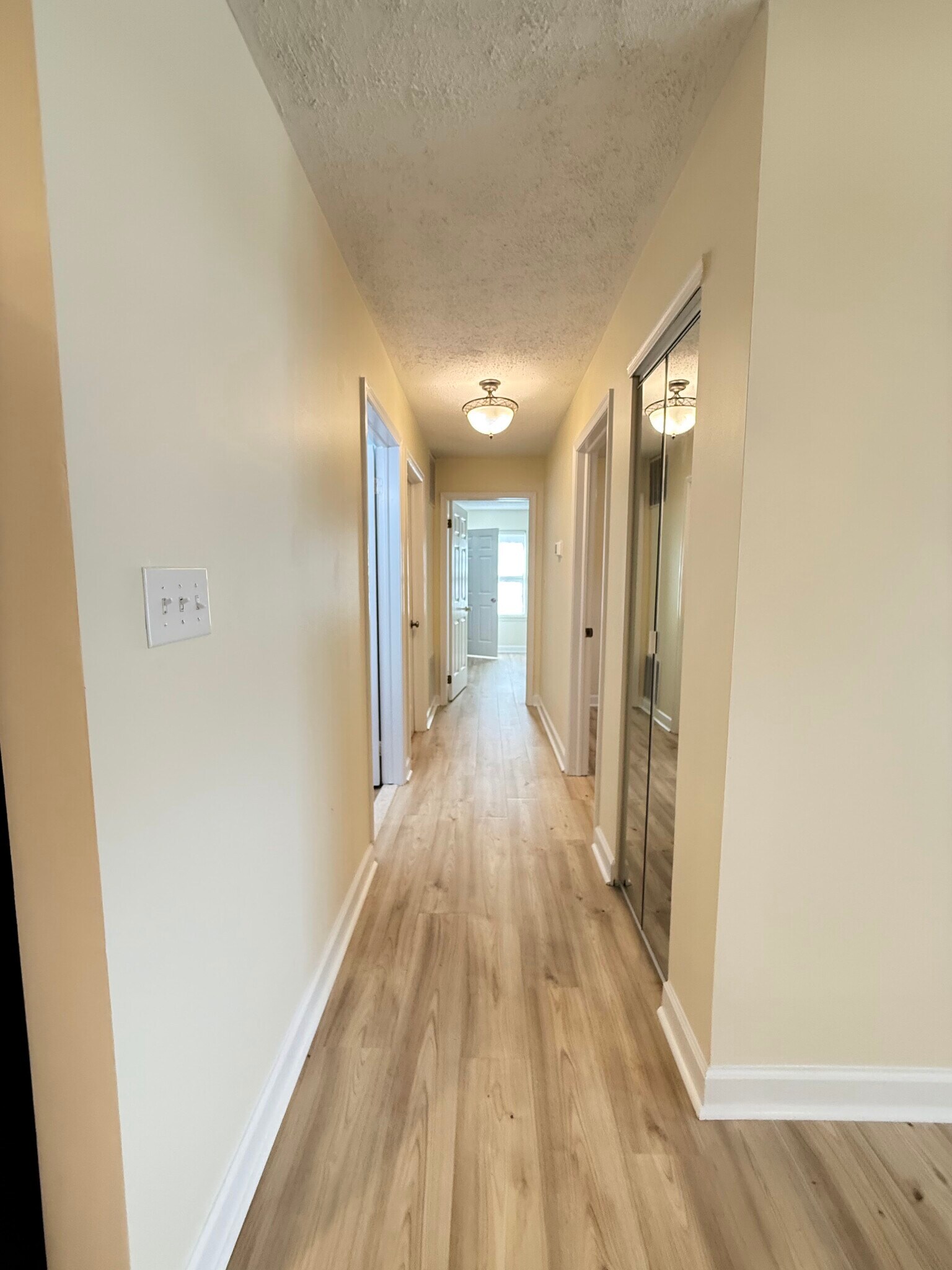 Building Photo - 49 Joyner Ct