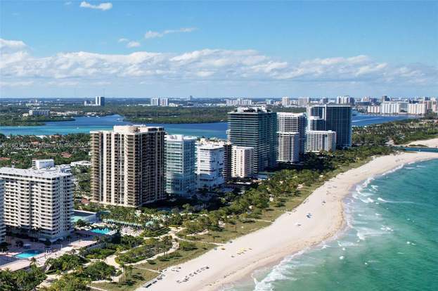 Building Photo - 10155 Collins Ave