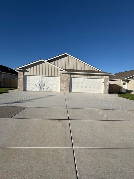 Building Photo - 12948 E Blake St