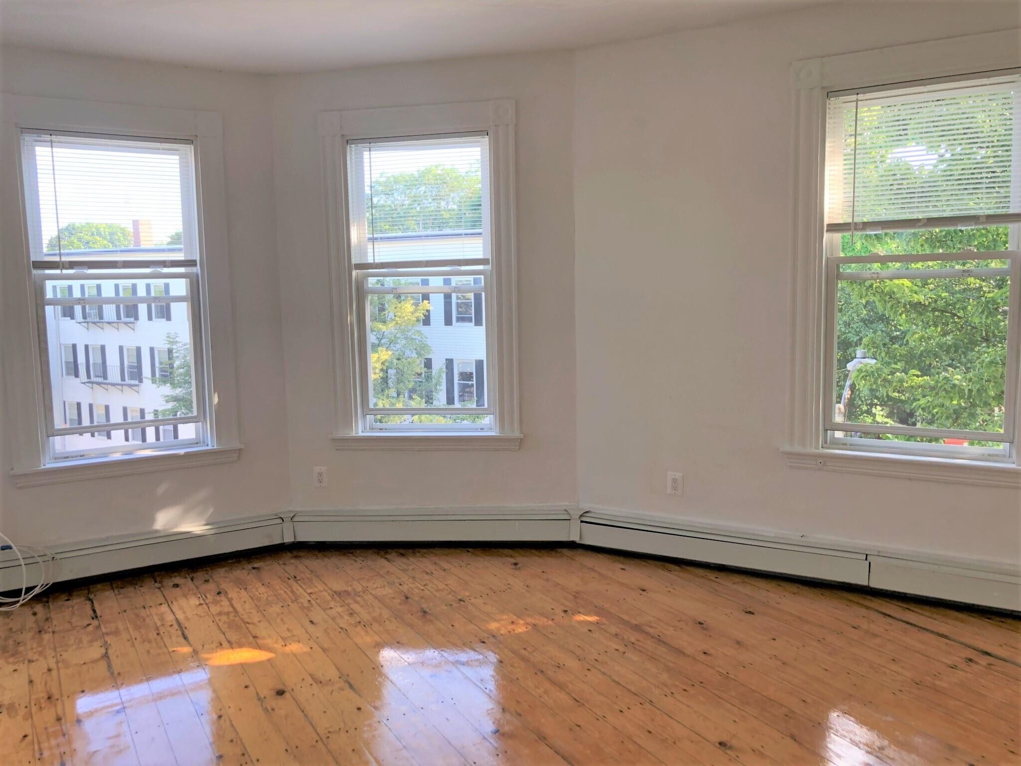 Building Photo - 56 Portsmouth St