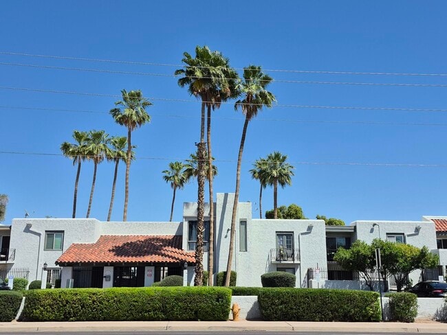 Building Photo - 3313 N 68th St