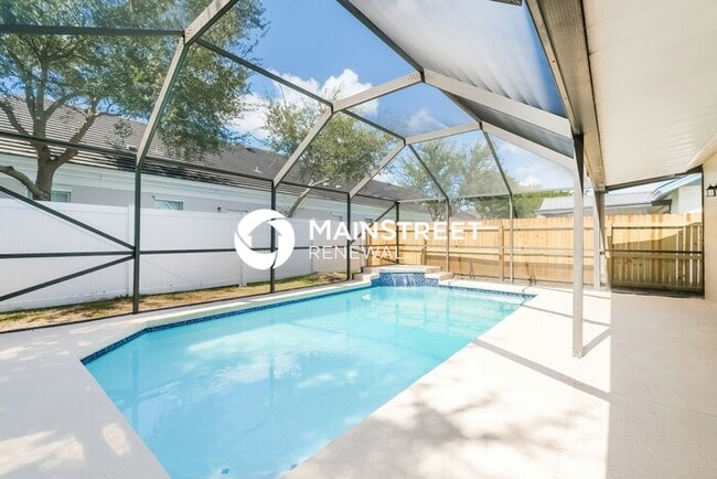 Building Photo - 3 Bedroom Pet-Friendly Home in Brandon, FL with Main Street Renewal
