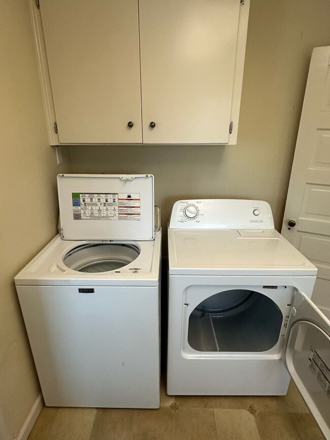 Building Photo - 14733 Jackson Ave