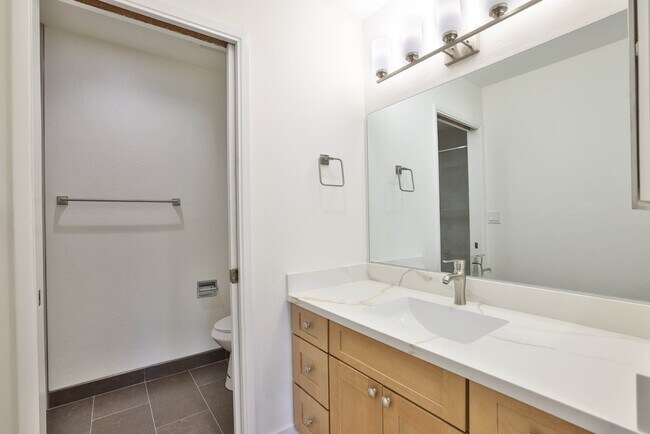 Building Photo - Newly renovated townhome in Cupertino with top schools and great amenities