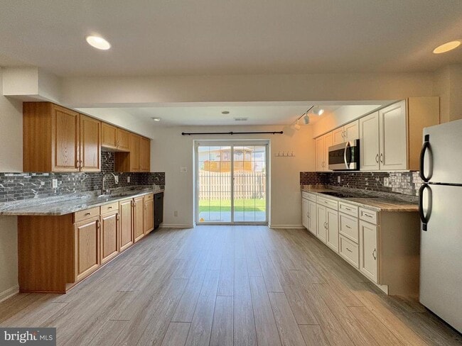Building Photo - 3795 Raisner Ct