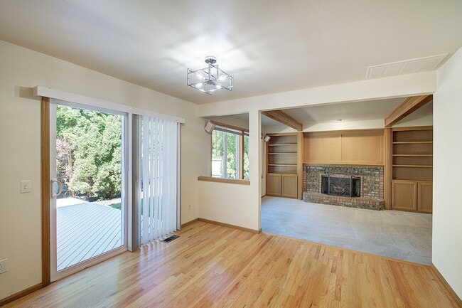 Building Photo - 4bd/2.5ba Sammamish House