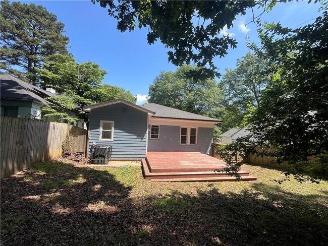 Building Photo - 954 Byron Dr SW