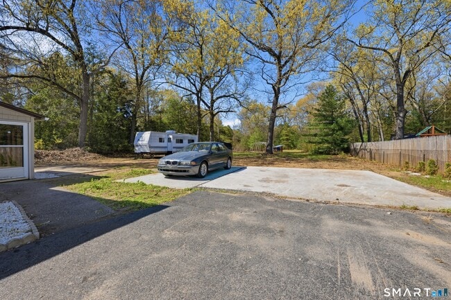 Building Photo - 456 Elm St