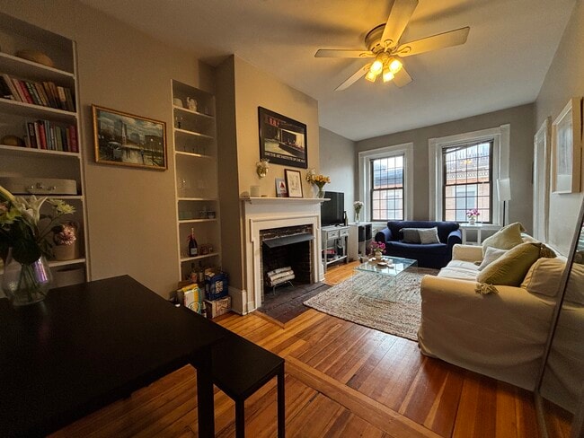 Building Photo - 2 Myrtle St