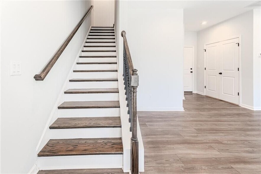 Building Photo - 1276 May Elm Ln