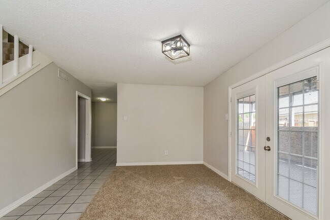Building Photo - Spacious 4-Bedroom Lewisville Home