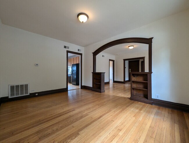 Building Photo - 3449 W Schubert Ave