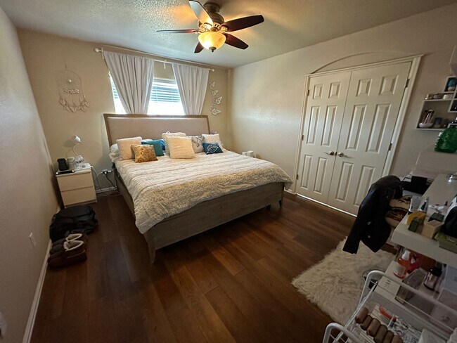 Building Photo - Stunning 4-bedroom 4-bathroom Home Close to Fort Carson, Schriever AFB, and Peterson SFB!!!