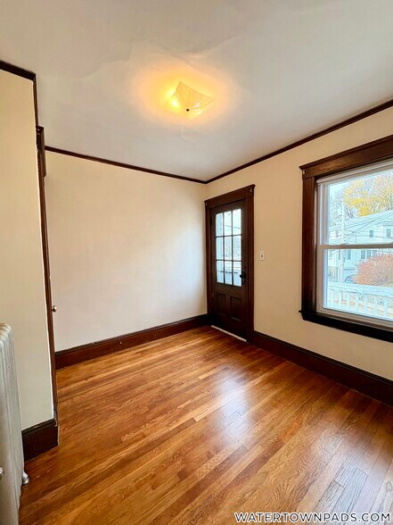 Building Photo - 9 Edgecliff Rd