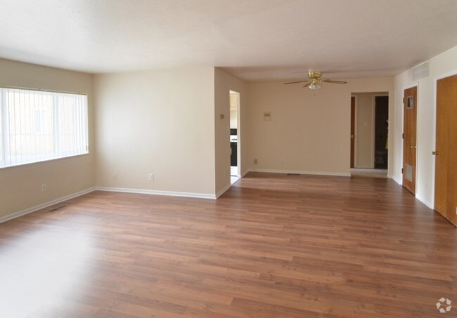 Living/Dining room - Belvoir Center