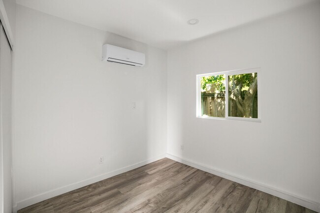 Building Photo - Brand new 1-bedroom, 1-bathroom 1 bath designed for those who value both style and substance