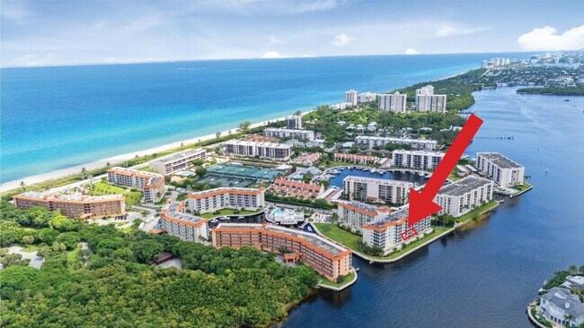 Building Photo - 2871 N Ocean Blvd
