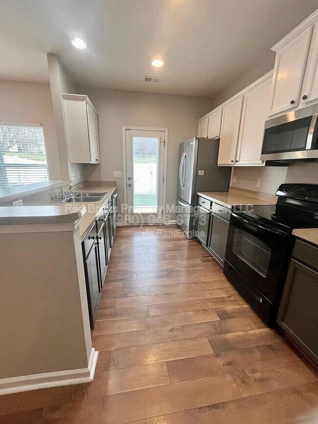 Building Photo - 4630 Craigmoss Ln