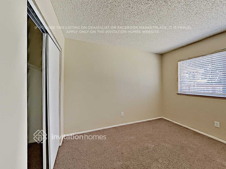 Building Photo - 271 Glenmont Ct