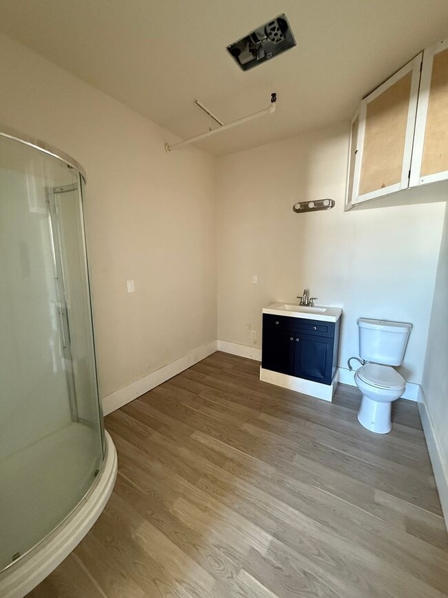 Building Photo - 97 E 1st St