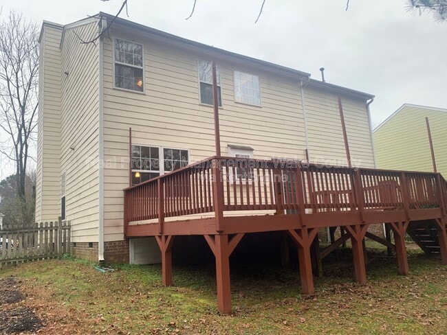 Building Photo - 400 Brierridge Dr