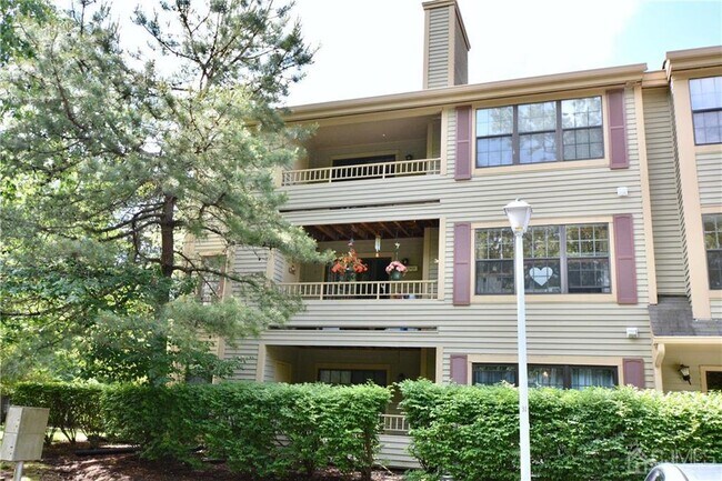 Building Photo - 1209 Stoneridge Cir