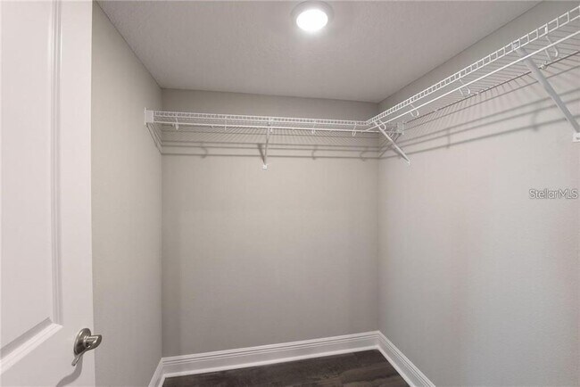 Building Photo - 7055 Carrickbend Ln
