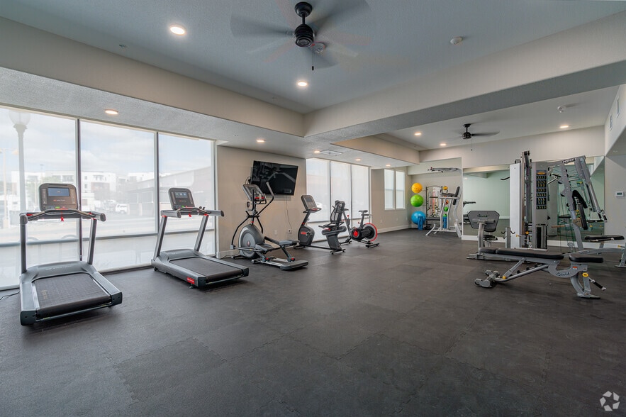 Fitness Center - Junction Crossing