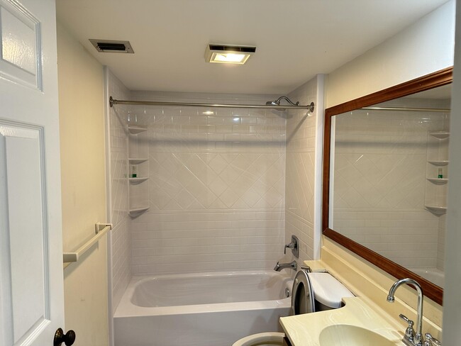 Building Photo - 3511 Village Blvd