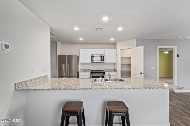 Building Photo - 3730 N Algodon Dr