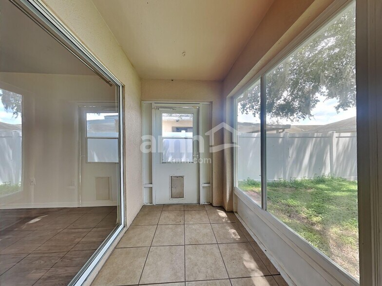 Building Photo - 4334 Country Hills Blvd