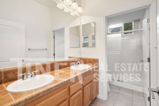 Building Photo - 6025 CreekBerry Wy