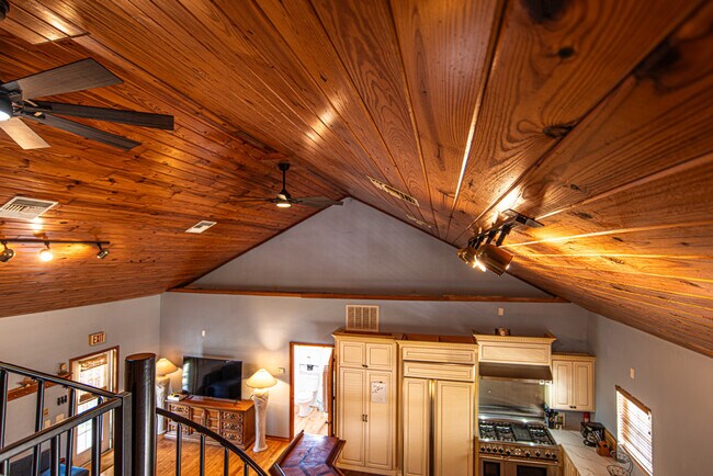 Building Photo - 2312 S Ripple Path